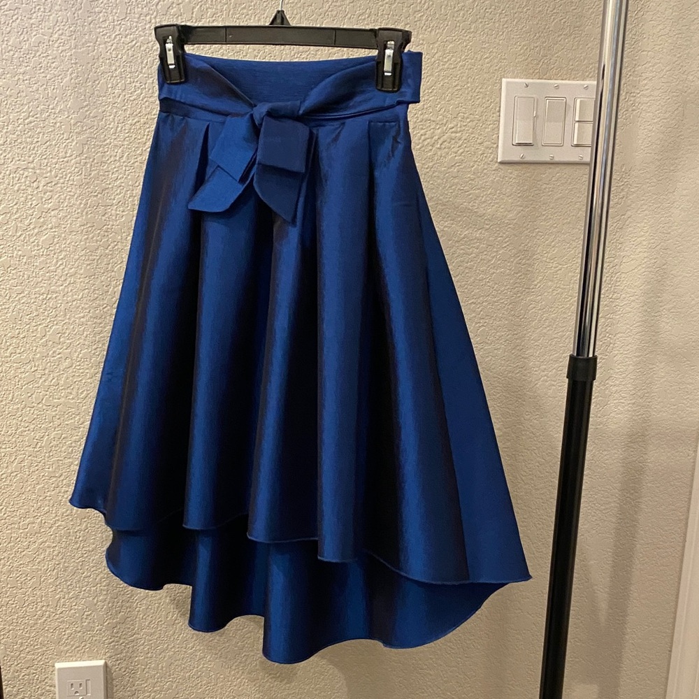 Elegant Blue High-Low Skirt